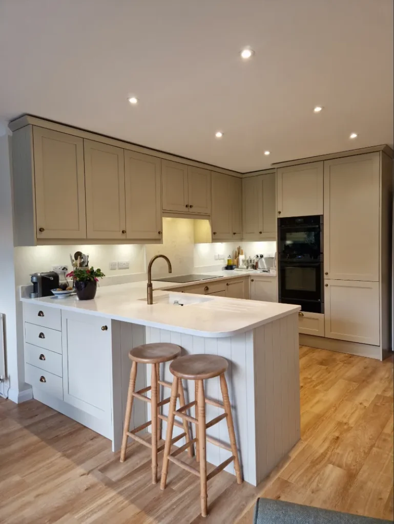 bespoke kitchen with breakfast bar dorridge